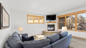 Apartment (2 Bedrooms) | Exterior