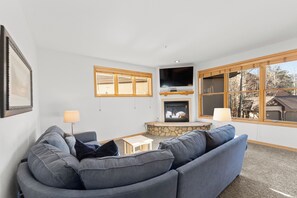 Apartment (2 Bedrooms) | Exterior