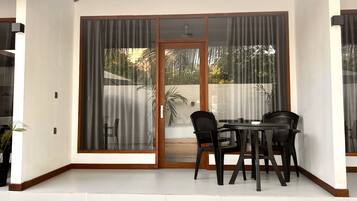 Desk, free WiFi, bed sheets