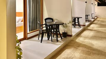 32-inch Smart TV with cable channels