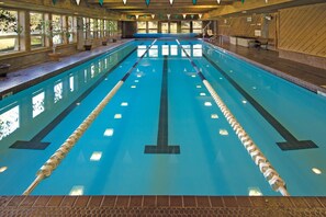 Swimmers can enjoy a long, clear water lane with lane dividers in this pool.