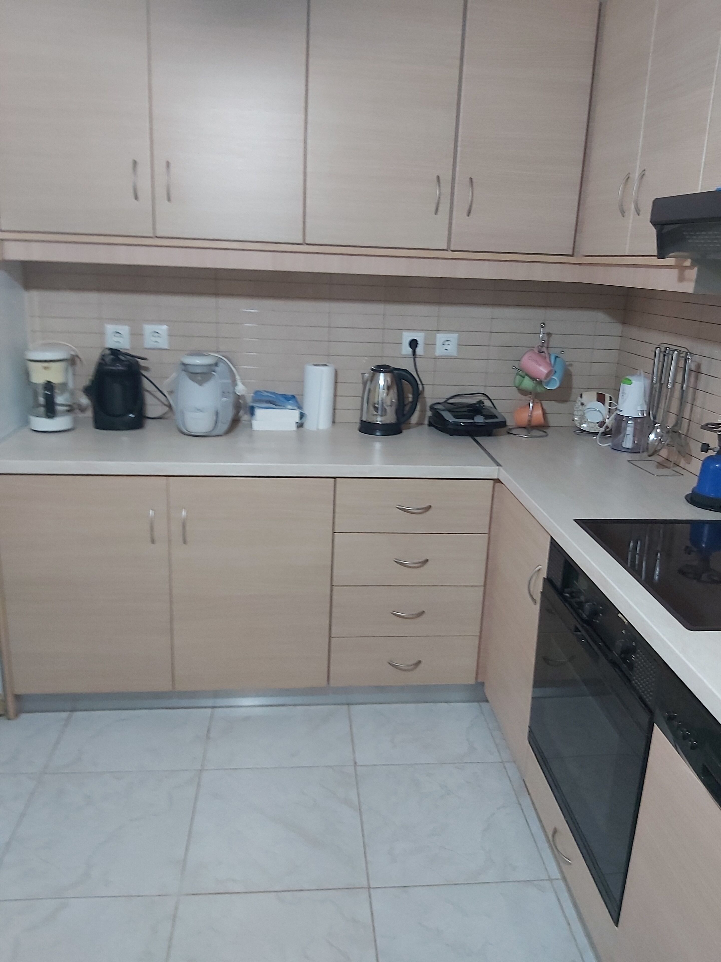 Réfrigérateur, four, plaque de cuisson, lave-vaisselle