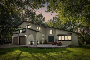 Exterior - Midcentury Home + Private Pool + Lake Minnetonka Beach Access + Forested Acreage (Excelsior)