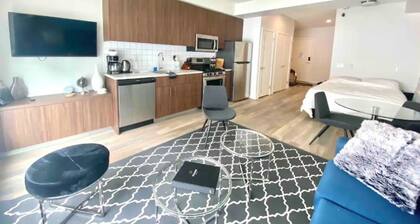Perfect Studio Downtown Sidney