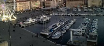 Joyau Marseillais: T2 Confort sur la Historique Place aux Huiles