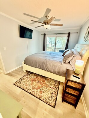 3 bedrooms, travel cot, free WiFi, bed sheets