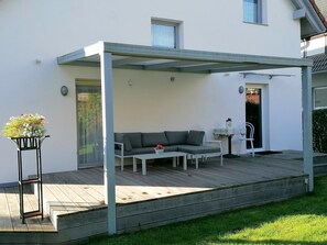 Outdoor dining - Gemütliches Apartment mit Großzügiger Terrasse und Garten (Rottweil)
