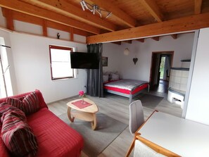 1 soverom, strykejern/-brett, reiseseng for barn og wi-fi (inkludert)