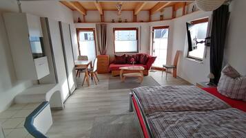 1 Schlafzimmer, Bügeleisen/Bügelbrett, Reisekinderbett, kostenloses WLAN