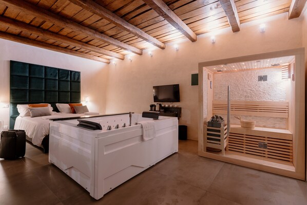 Kamar Romantis, 1 Tempat Tidur King, Bebas Asap Rokok, ensuite | Seprai katun Mesir, seprai premium, busa memori, dan minibar gratis