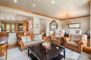Luxury Townhome, 4 Bedrooms, Hot Tub, Slope side | Living area - Owl Creek Snowmass By Frias (Snowmass Village)