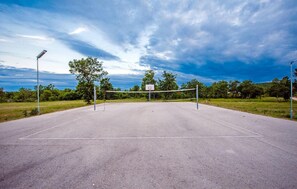 Sports court - Stunning home in Bale (Bale)