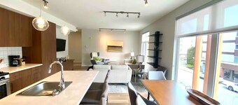 Brand New 3-Bedroom Suite in the Heart of Sidney!