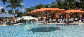 Stunning condo in beautiful TPC golf resort with large pool, spa and fitness