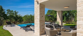 Pet friendly home in Anzici