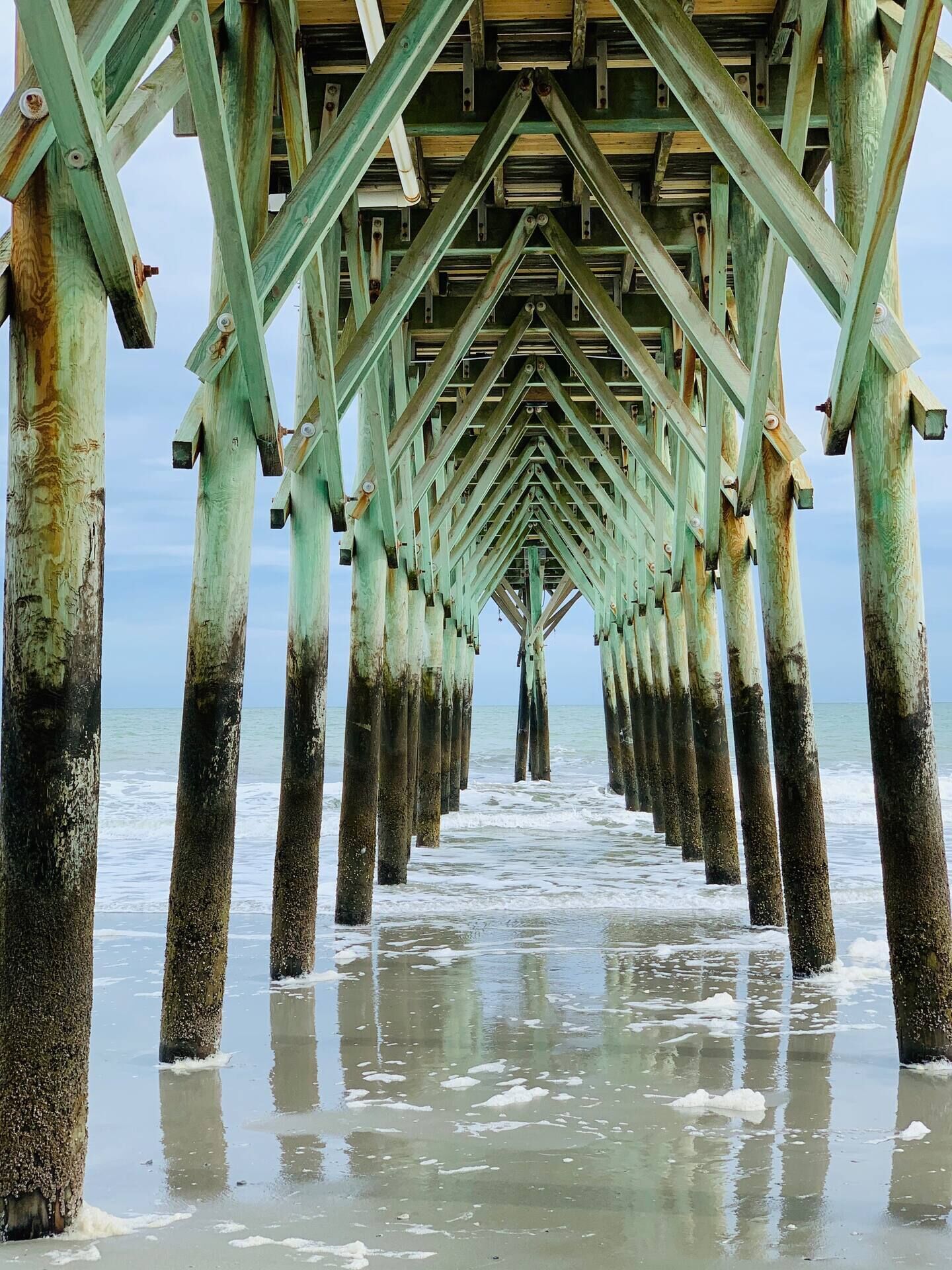 Sulla spiaggia, lettini da mare, teli da spiaggia