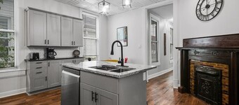 Preston Retreat - Convenient Germantown Location