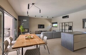 Interior - Awesome home in Vodnjan (Vodnjan)