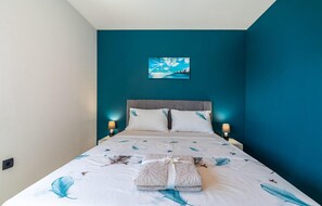 3 bedrooms, iron/ironing board, travel cot, free WiFi - Amazing home in Vrana (Vrana)