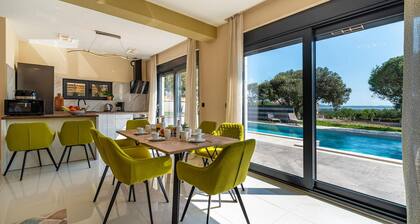 Amazing home in Vrana