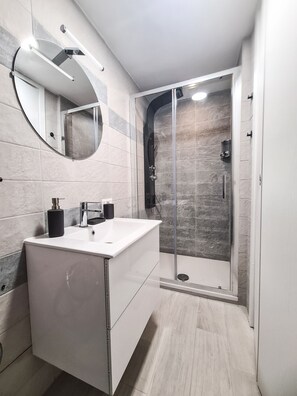 Hair dryer, towels, soap, toilet paper - Partenope Dorata (Napoli)