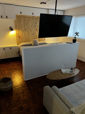 1 bedroom, free WiFi, bed sheets