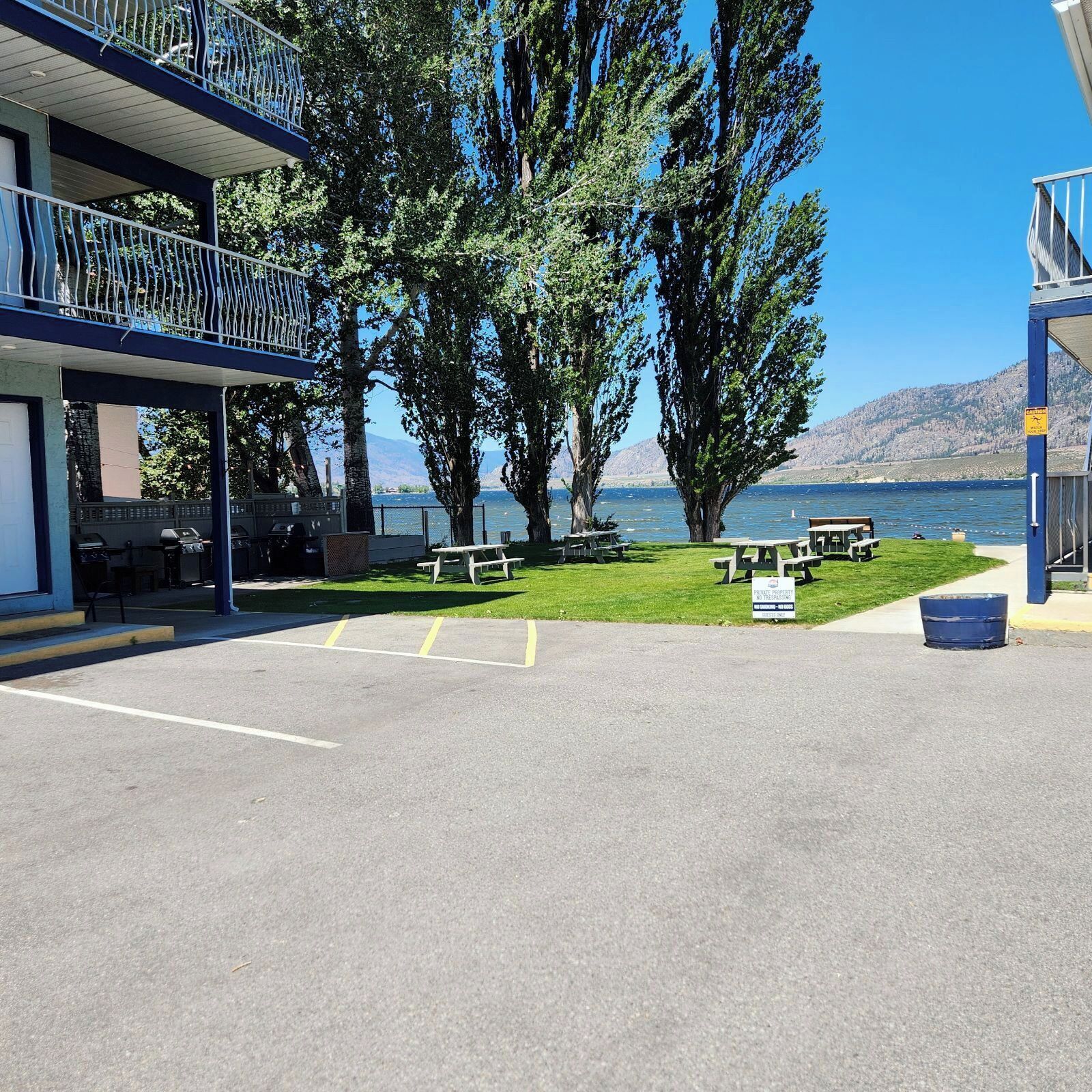 Grillaus-/piknikalue