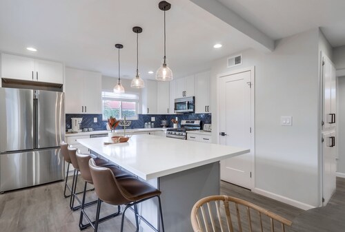 Luxe Three Bedroom Beach House with Private Patio
