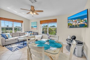 TV - Boater's Paradise with Boat Dock / Quick Open Water Access  (Big Pine Key)