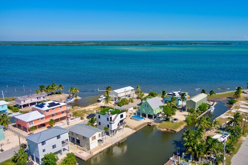 Boater's Paradise with Boat Dock / Quick Open Water Access 