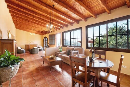 Ferienhaus 'Bonita Casa' mit Meerblick, Privatem Pool und WLAN