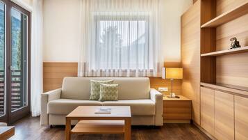 TV, tavolo da ping pong