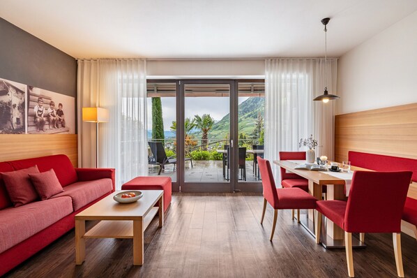 Télévision, table de tennis de table