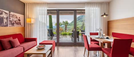 Fernseher, Tischtennisplatte