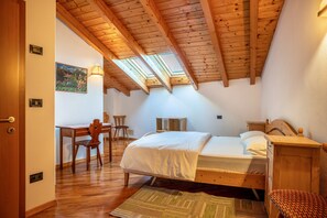 3 Schlafzimmer, Bügeleisen/Bügelbrett, WLAN, Bettwäsche