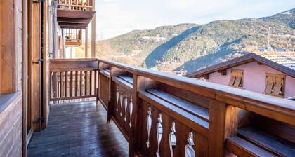 Ferienwohnung 'Casa Al Portico Val Di Cembra' mit Bergblick und Balkon