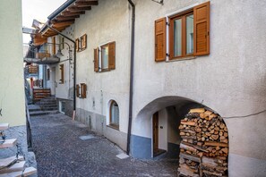Exterior - Apartment 'Casa Al Portico Val Di Cembra' with Mountain View and Balcony (Grauno)