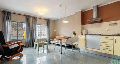 Apartment 'Super Terraza' with Private Terrace, Wi-Fi and Air Conditioning