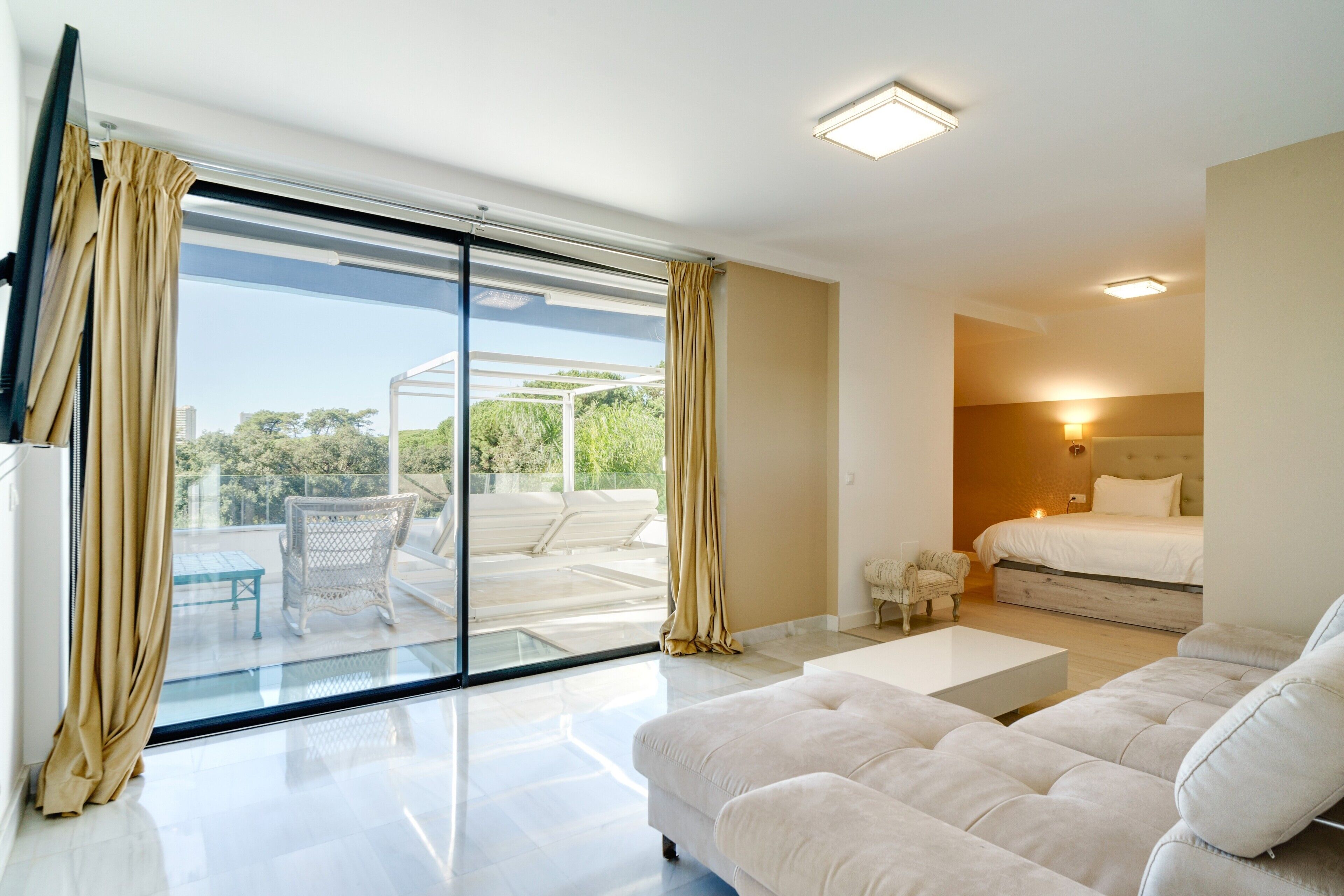 4 bedrooms, free WiFi, bed sheets