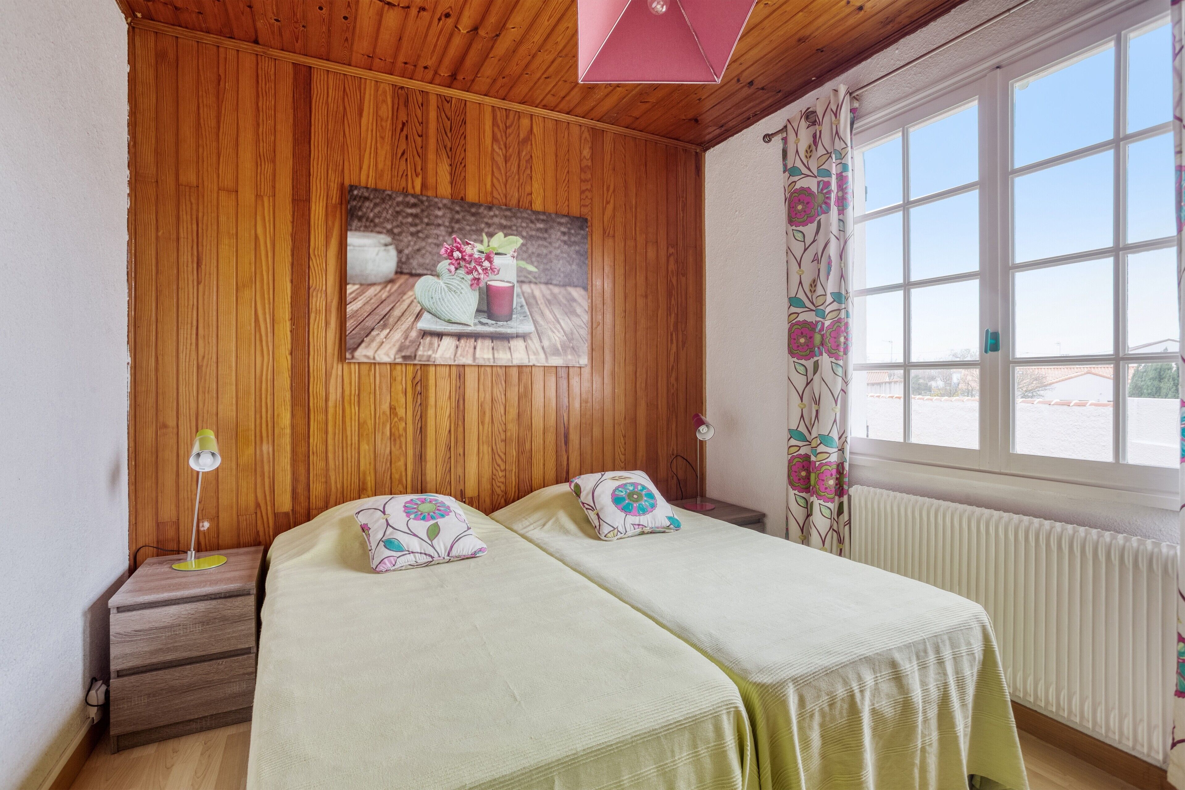 4 chambres, fer et planche à repasser, Wi-Fi gratuit