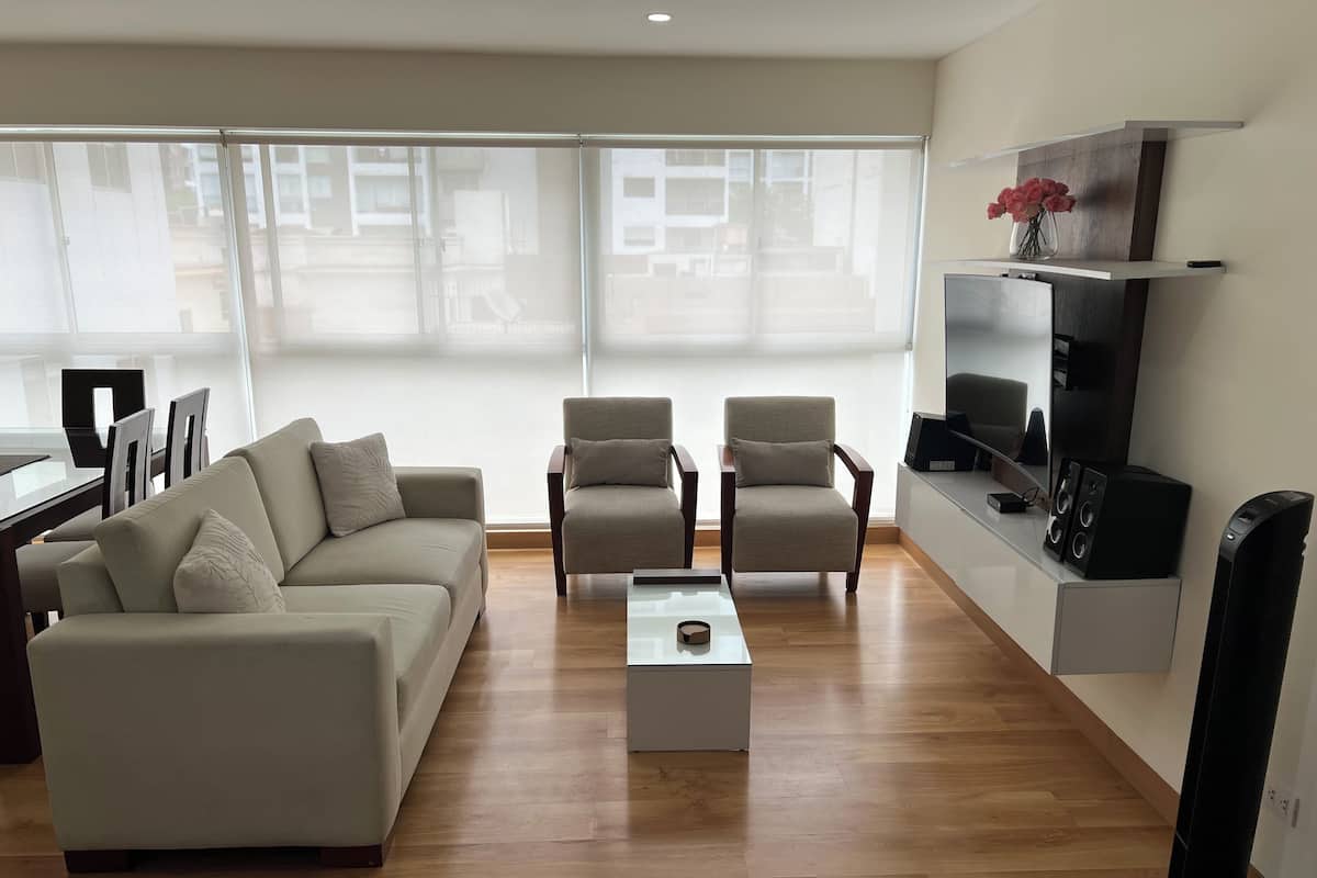 Smart TV de 55 pulgadas con canales por cable