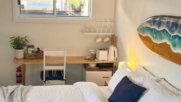 1 bedroom, desk, iron/ironing board, free WiFi