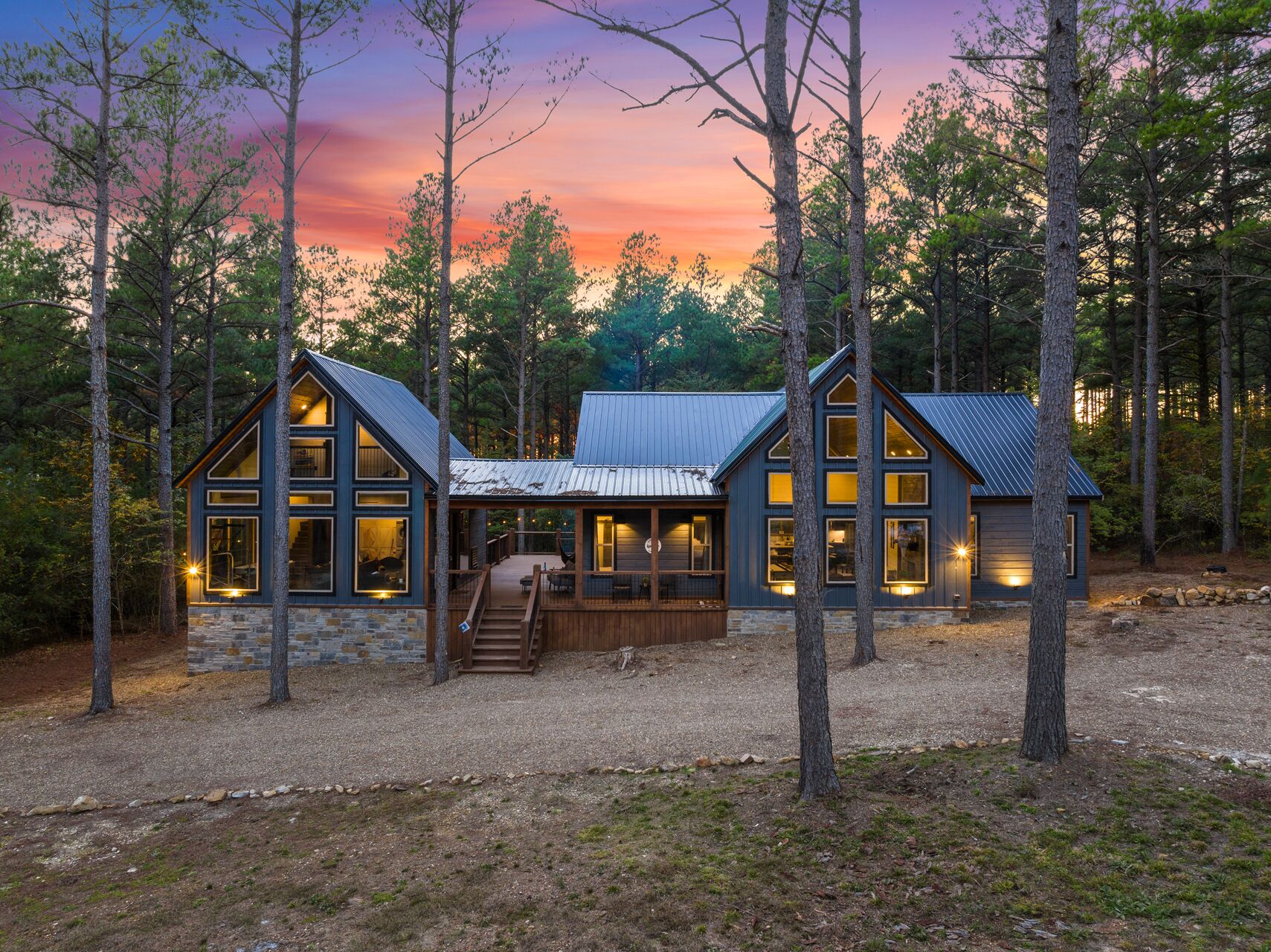 *The Gameroom Getaway* Ultimate Family Fun Retreat