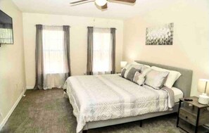 3 bedrooms, iron/ironing board, WiFi, bed sheets