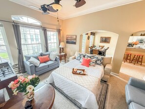 Smart TV, fireplace, table football, books - Relaxed Resort-Style Coastal Villa/Pools/Hot tubs/Gym/2 Min to Beach. Gated! (Gulfport)