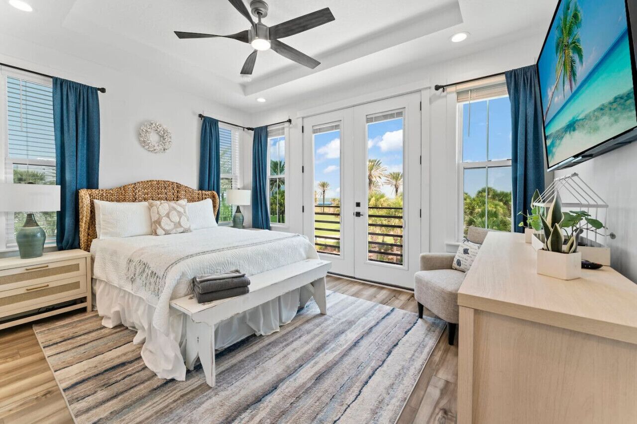 6 habitaciones, tabla de planchar con plancha y cuna de viaje 