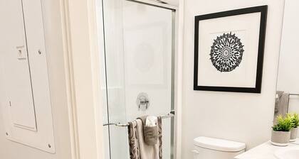 One Bedroom Suite in Downtown Sidney