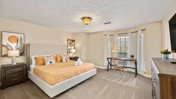 4 bedrooms, desk, iron/ironing board, travel crib