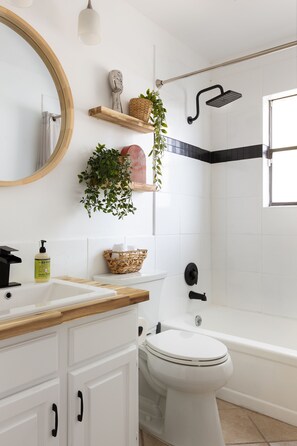 Bathroom - Amazing Modern Retro Pool Home, with state of the art Jacuzzi hot tub (San Antonio)