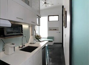 Refrigerador, horno, placa de cocina, lavavajillas